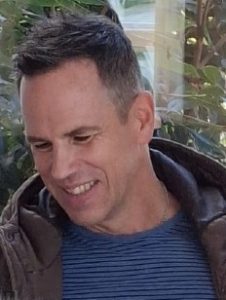 Dr. Jörn Hötzel